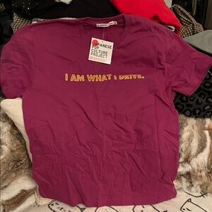 Uniqlo Maroon Graphic Tee